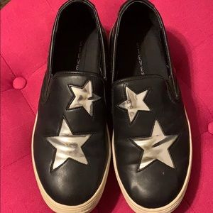 Black & Silver Star Sneaker Steven by Steve Madden